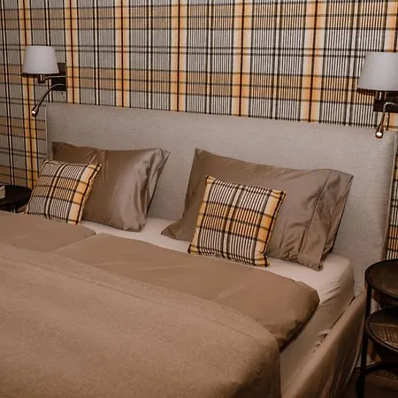 Reith Apartment *